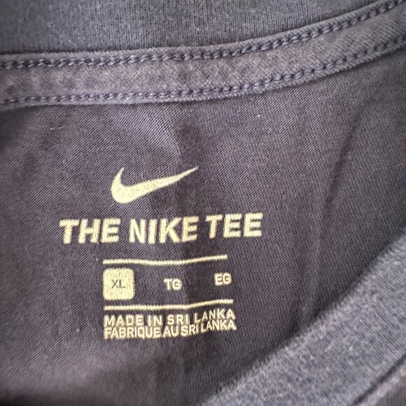 Nike "Ramen Takeout" Graphic Tee Navy Blue, Chopsticks Design Sz XL - Picture 3 of 5